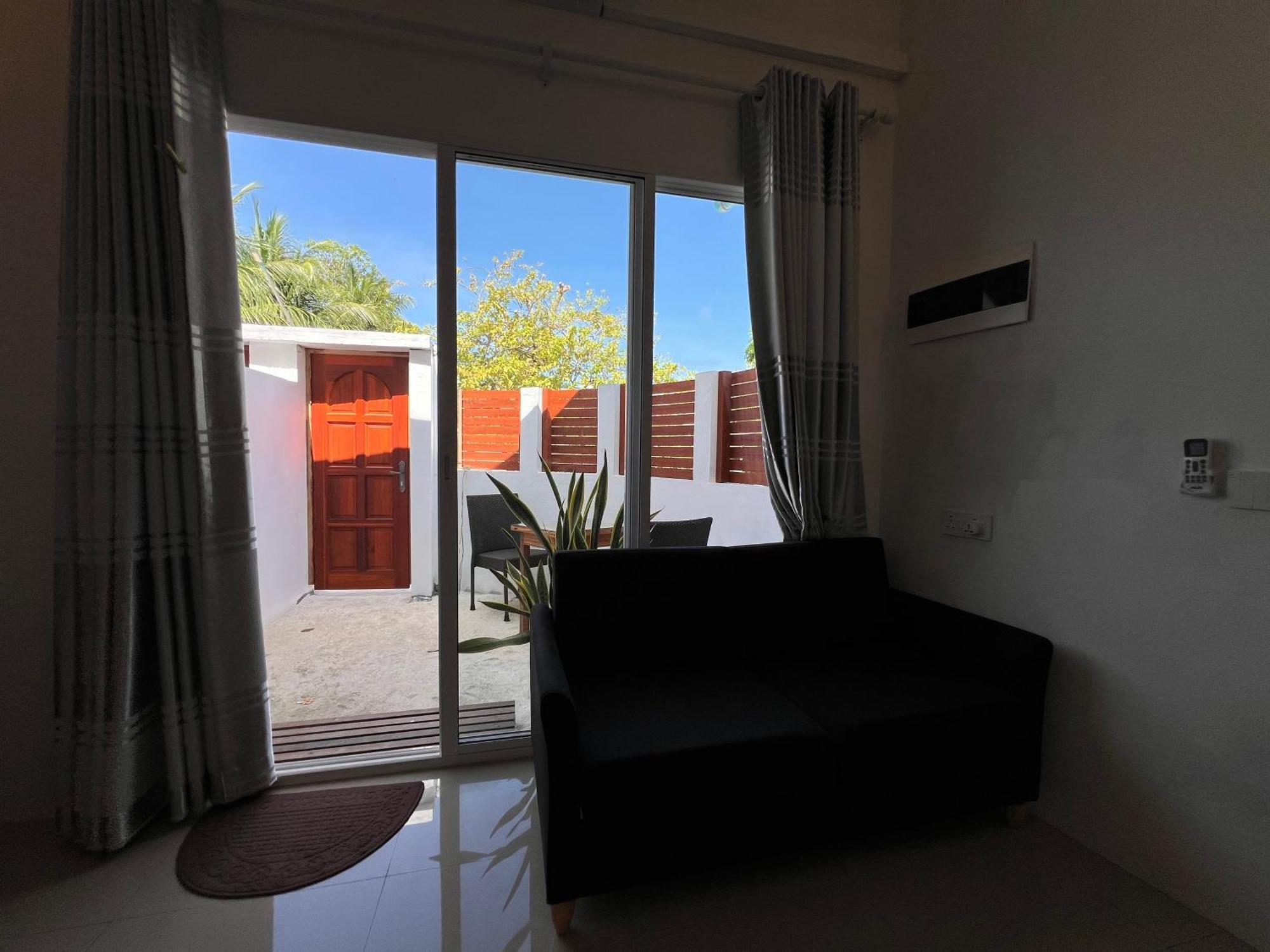 The Wave Dhigurah Hotel Dhigurah  Exterior photo