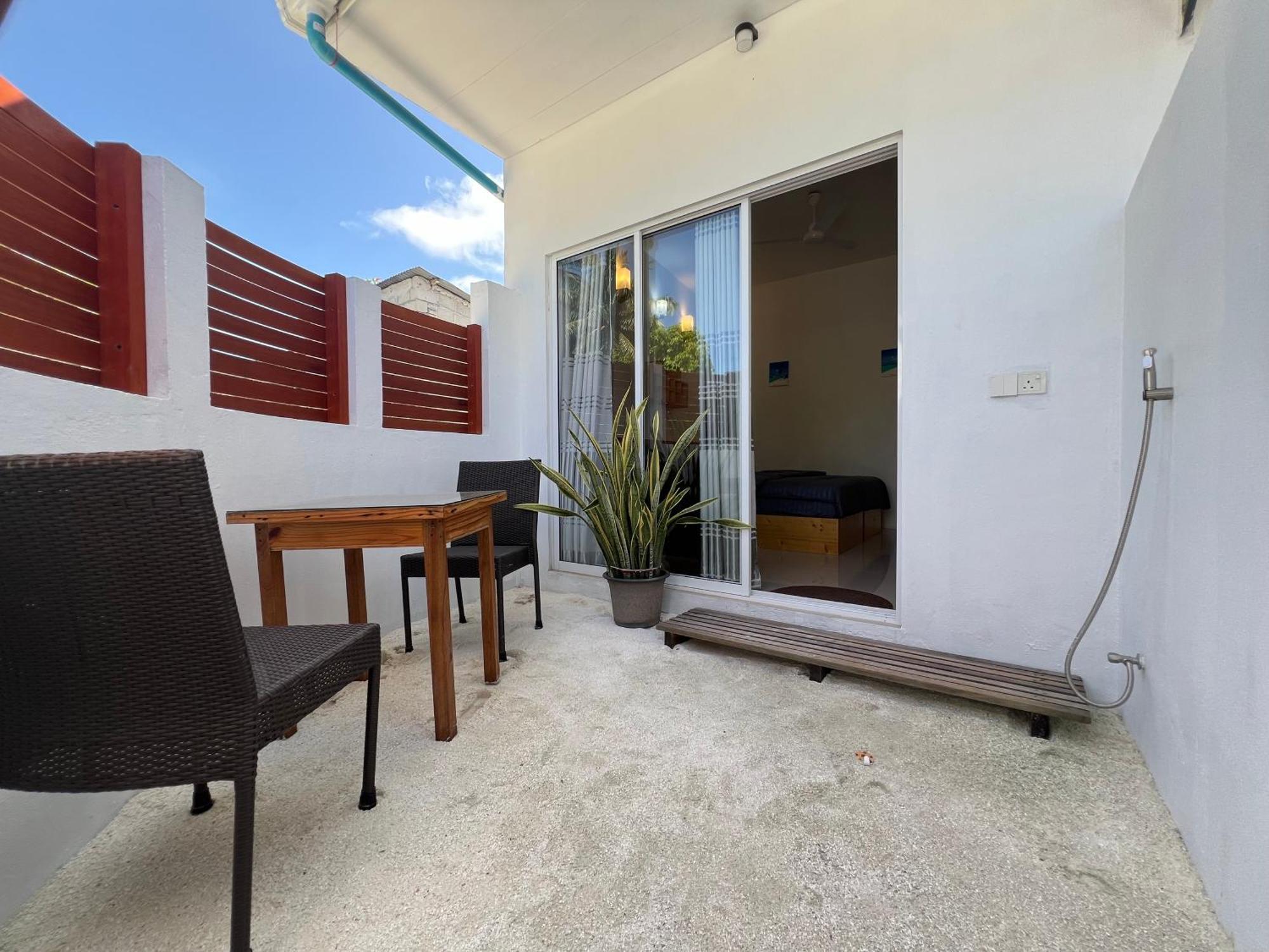 The Wave Dhigurah Hotel Dhigurah  Exterior photo