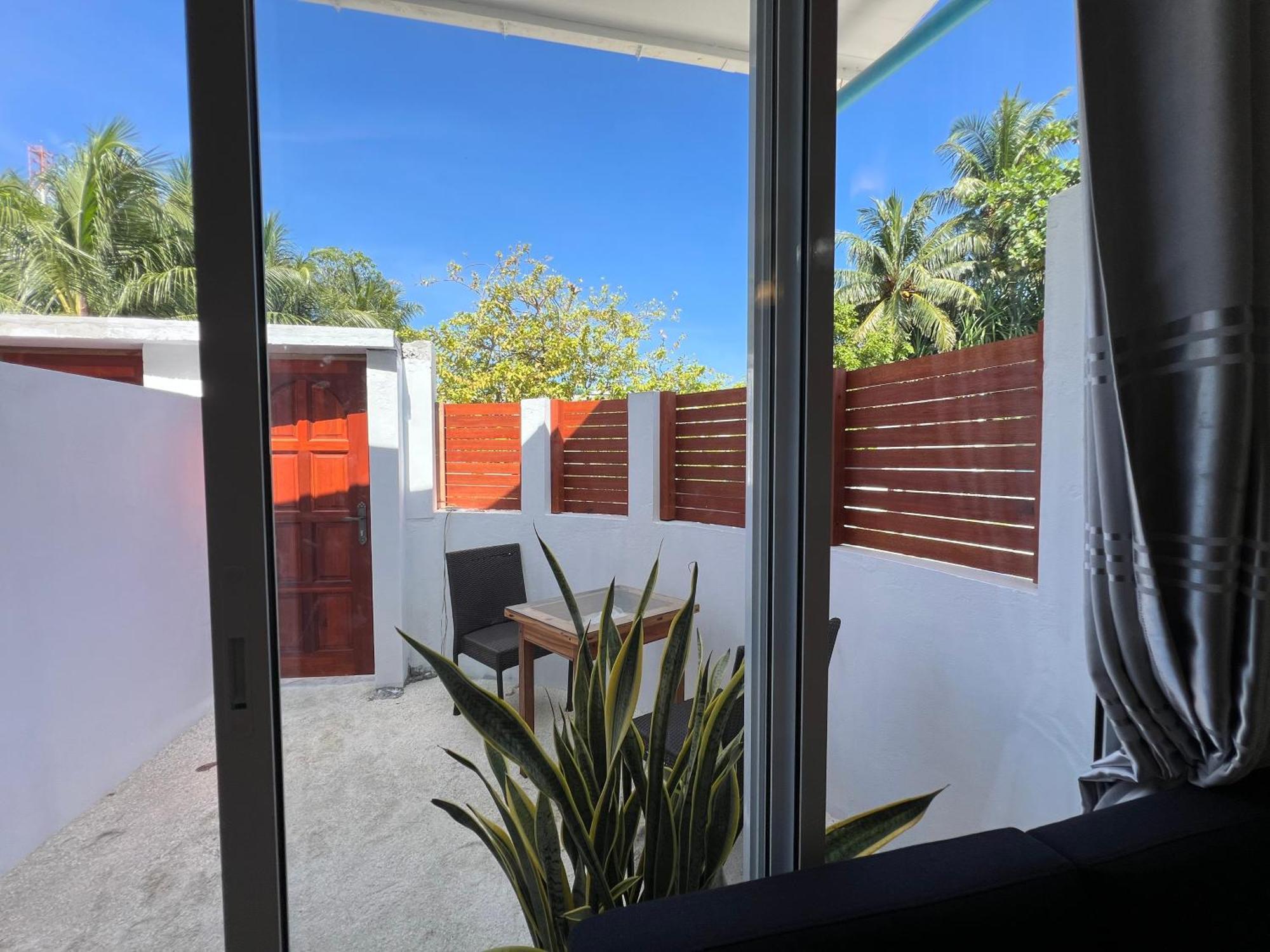 The Wave Dhigurah Hotel Dhigurah  Exterior photo